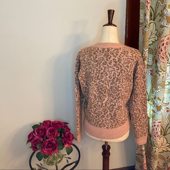 Madewell Leopard Print Sweater in Soft Pink NWT - Picture 3 of 8